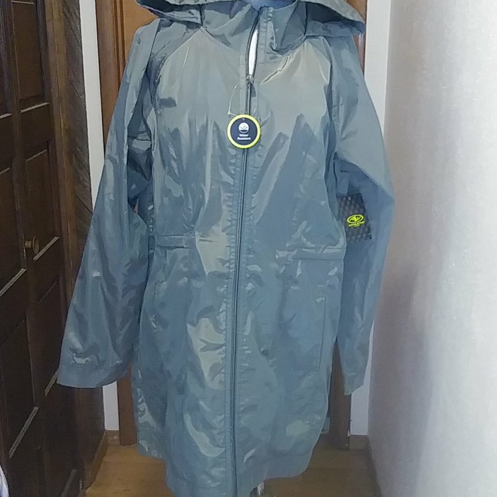 Water resistant jacket